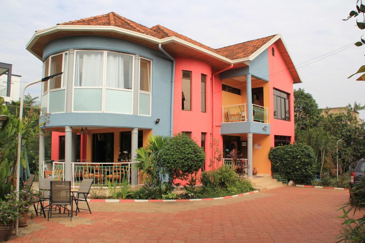 Umusambi B&B Kigali Extérieur photo