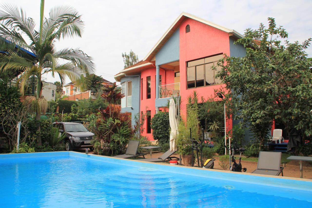 Umusambi B&B Kigali Extérieur photo