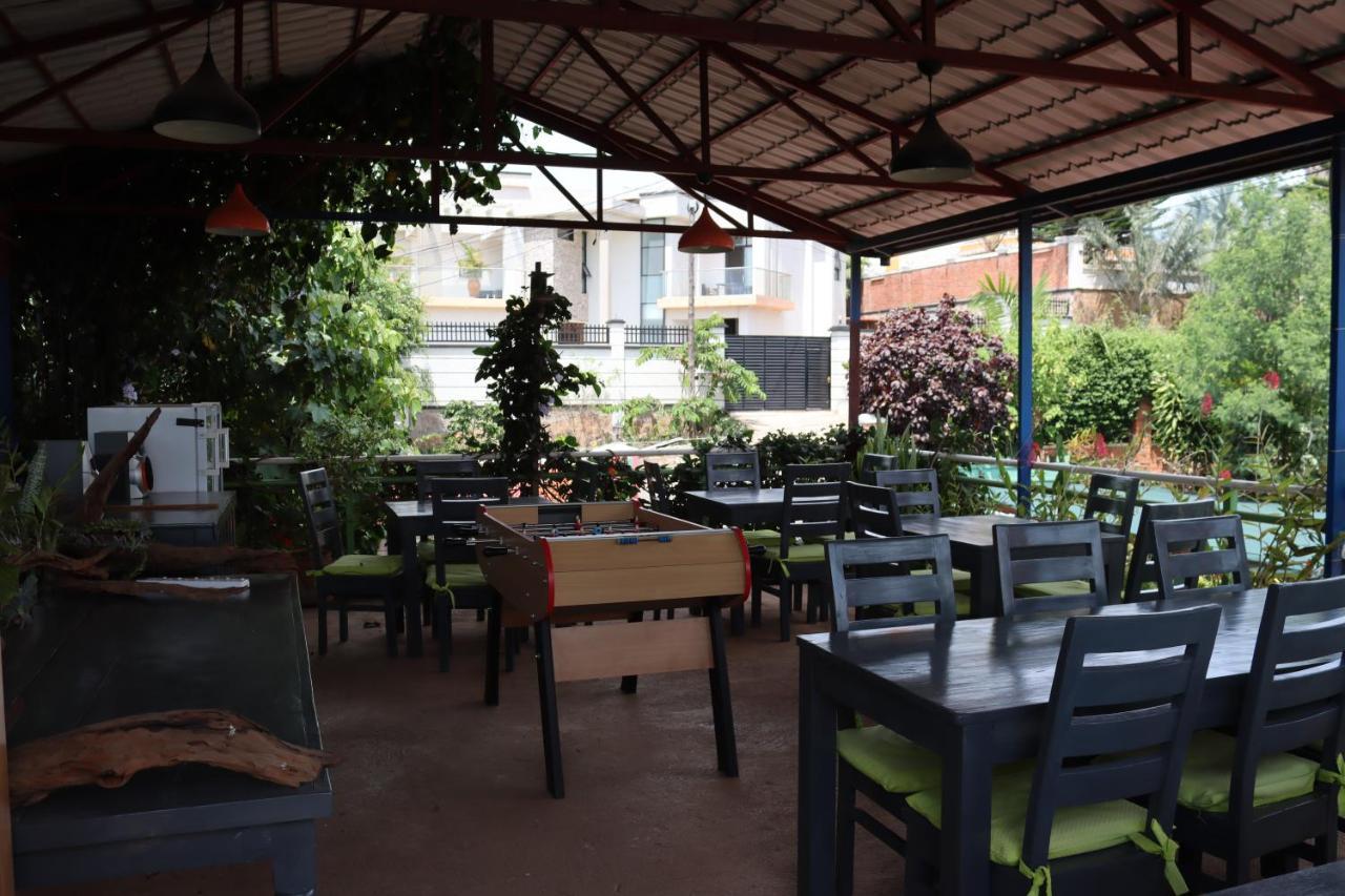Umusambi B&B Kigali Extérieur photo