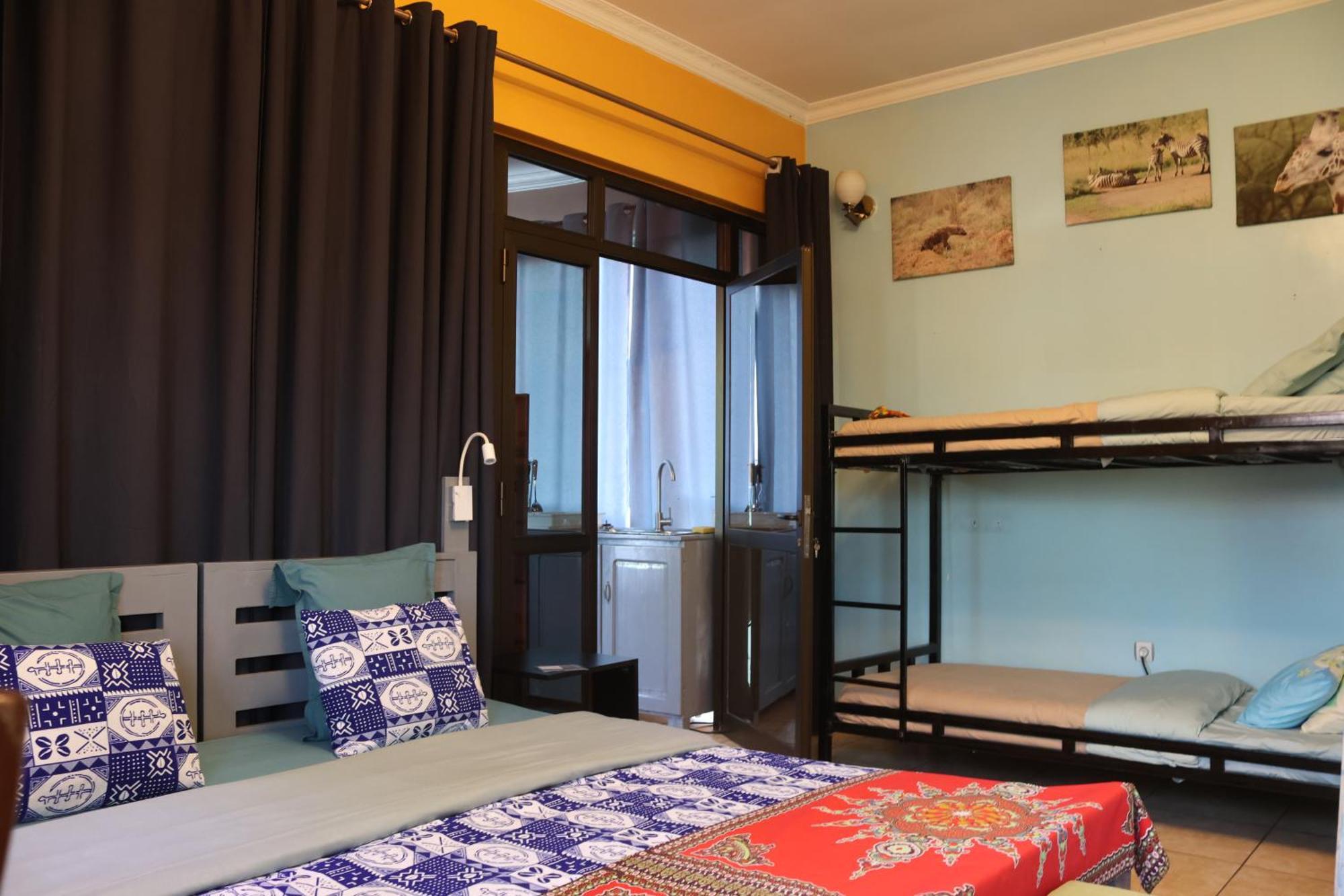 Umusambi B&B Kigali Extérieur photo