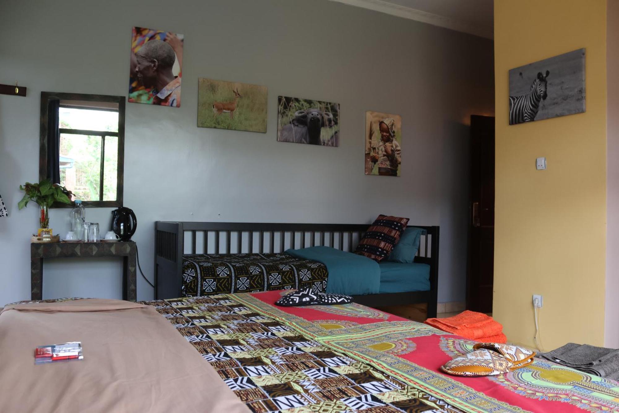 Umusambi B&B Kigali Extérieur photo